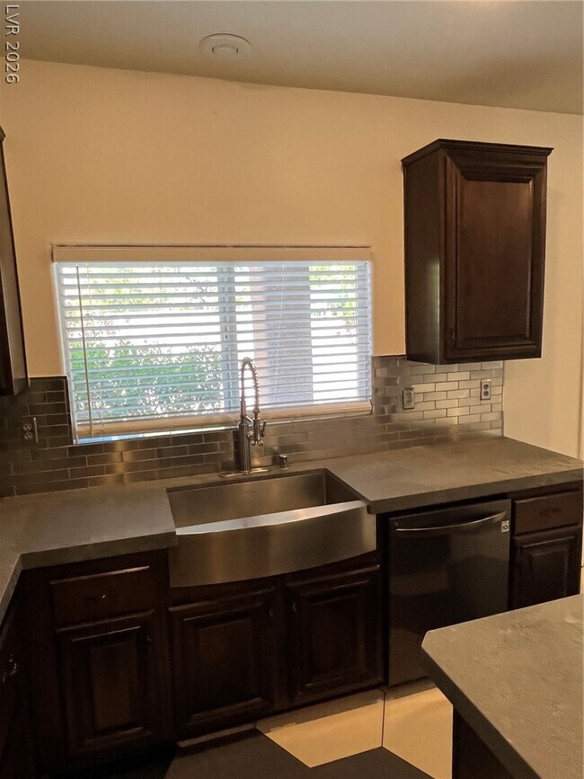 Building Photo - 5525 Mesquite Creek St