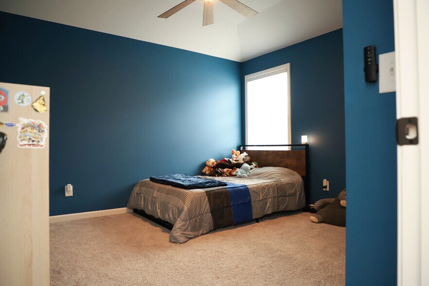 Building Photo - 810 Tiger Trl