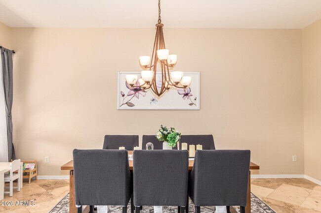 Building Photo - 423 E Mead Dr