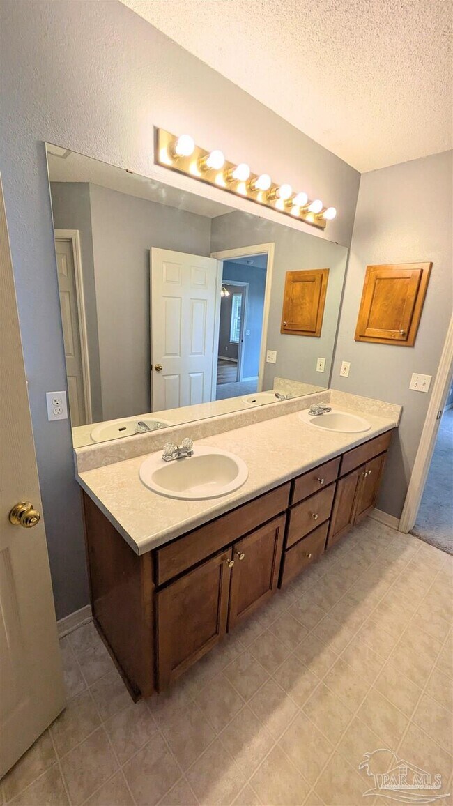 Building Photo - 3131 Windjammer Ct