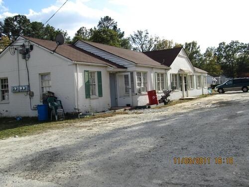 Building Photo - 430 Elm St