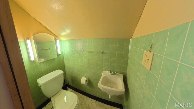 Building Photo - 207 Marilyn Dr