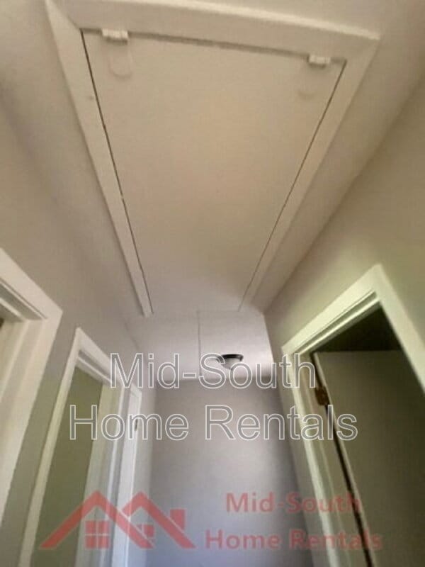Building Photo - 3162 High Meadow Dr