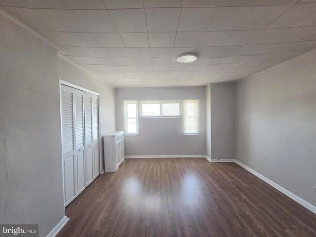 Building Photo - 1461 Lardner St