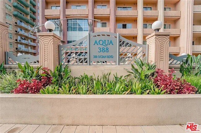 Building Photo - 388 E Ocean Blvd