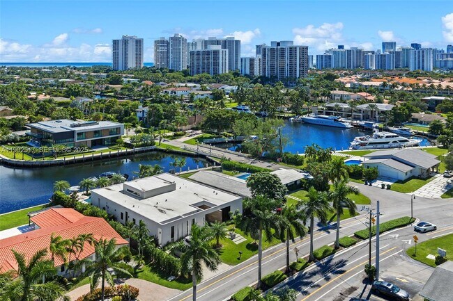 Building Photo - 655 Layne Blvd