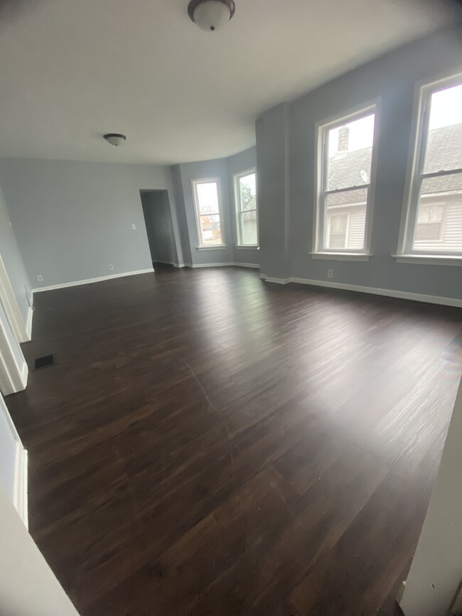 Living room/ Dining room area - 922 Summer St