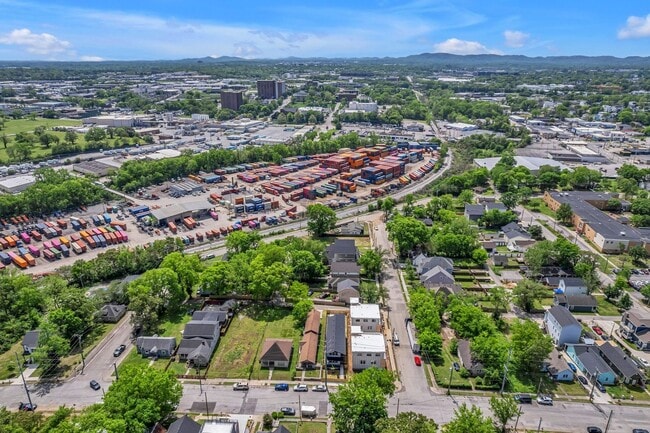 Building Photo - 145 Fain St