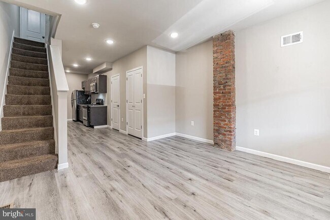 Building Photo - 5727 Osage Ave