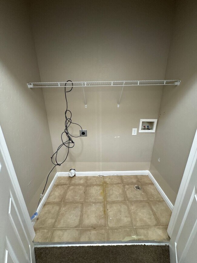 Building Photo - West Park #8