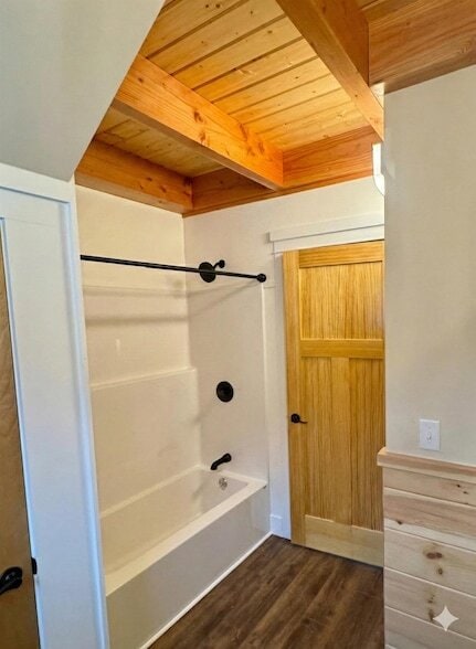 Building Photo - 28 Emerald Ave