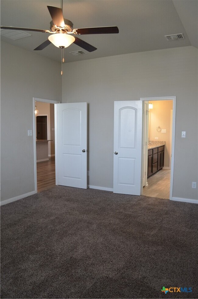 Building Photo - 3423 Addison St