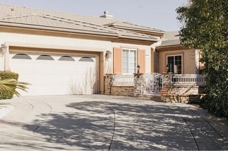 Building Photo - 1634 Ivy Ct