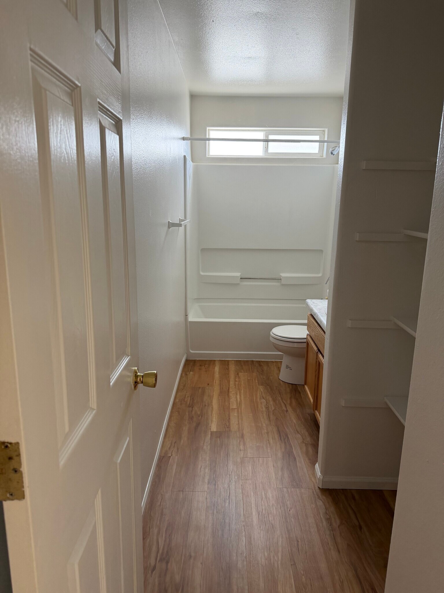 Main bath - 3178 D 1/2 Rd