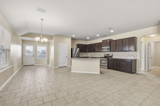 Building Photo - Large one story in Valley Ranch