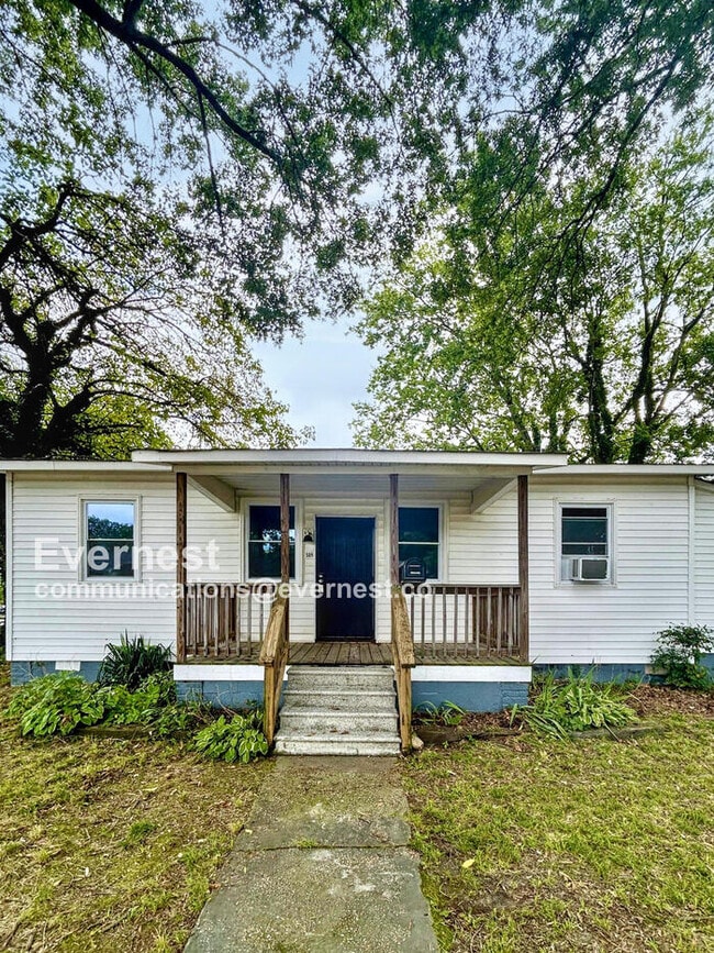 Primary Photo - 509 N 5th Ave