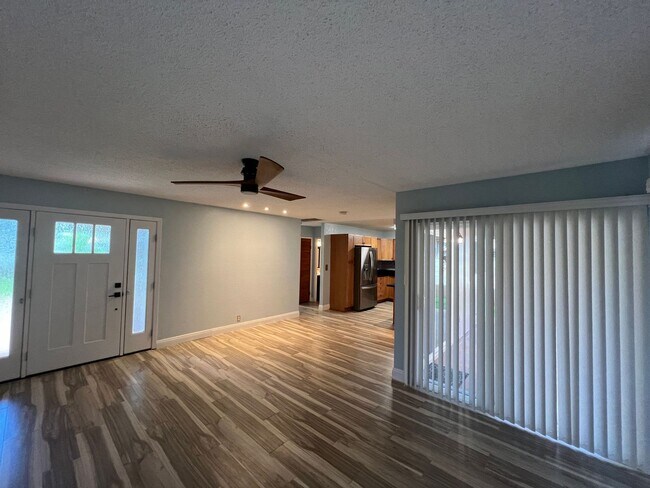 Building Photo - 348ADA