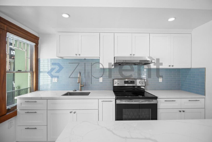 Building Photo - 1001 MacArthur Blvd