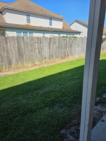 Back Yard - 500 Hillshade Ct