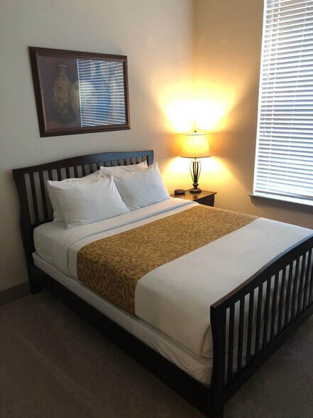 Building Photo - 6000 Carnegie Blvd