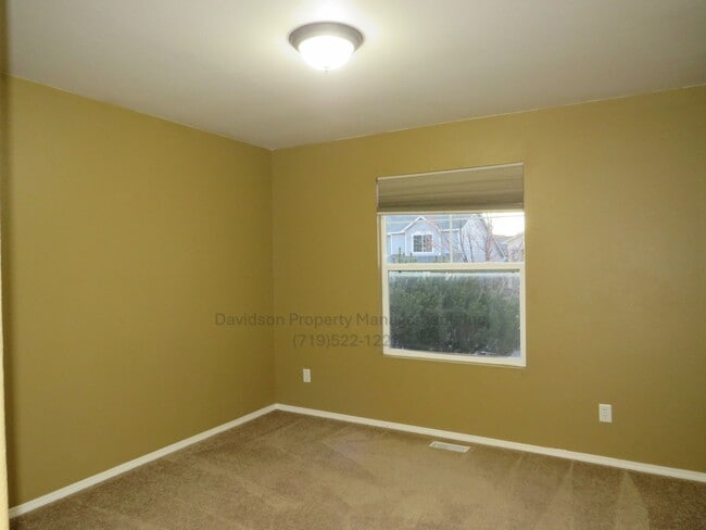 Building Photo - Beautiful 3 Bedroom Rancher in Stetson Hills