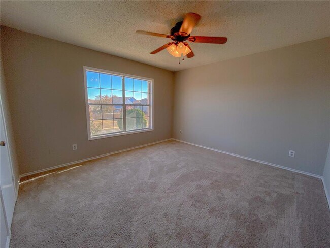 Building Photo - 3706 Blue Cat Way