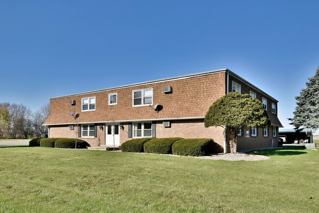 Primary Photo - 46W975 Main St