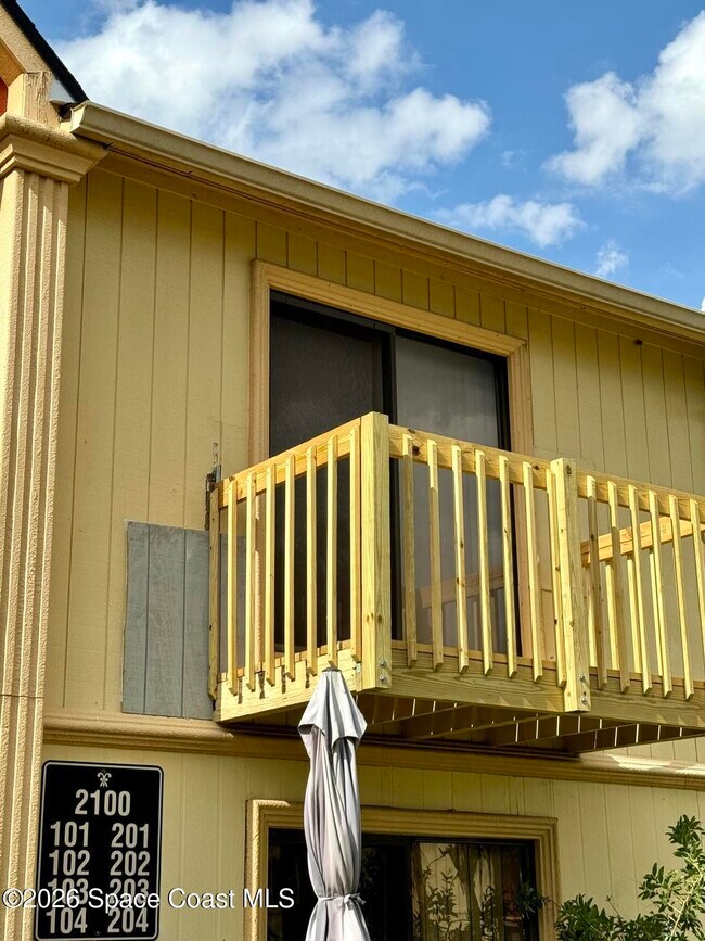 Building Photo - 2100 Forest Knoll Dr NE