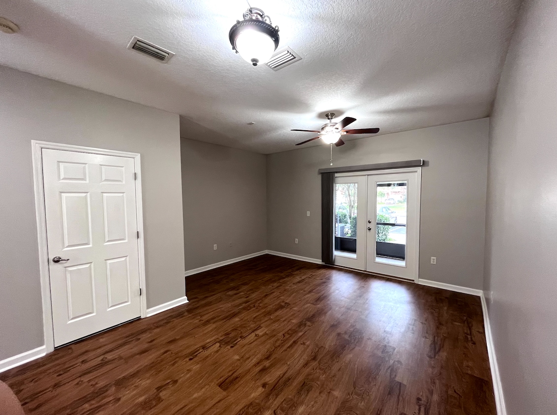 Building Photo - 1514 Fieldview Dr