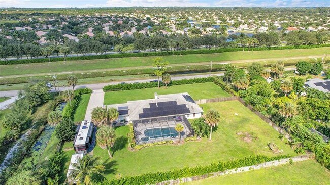 Building Photo - 8606 Arrowhead Dr