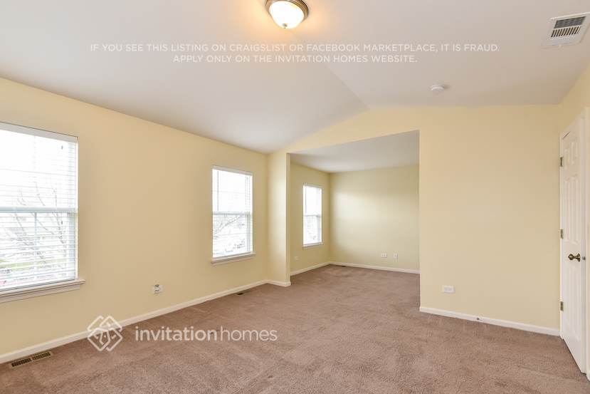 Building Photo - 2810 Sun Valley Dr