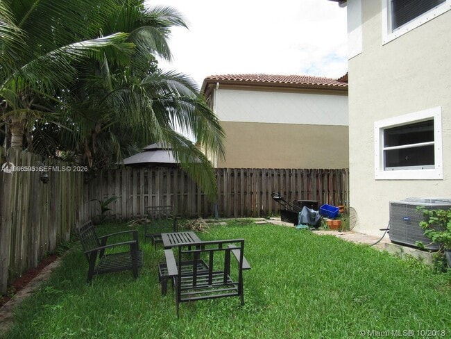 Building Photo - 14030 SW 51st Ln