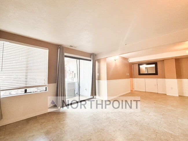 Building Photo - Modern 3 Bed 2 Bath Home in Village II – C...