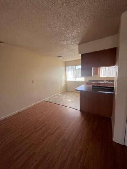 Building Photo - 200 W Caldwell Ave