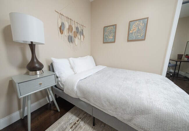 Building Photo - 245 W 113th St