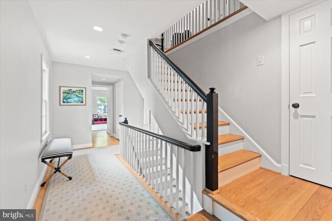 Building Photo - 3701 Blackthorn Ct