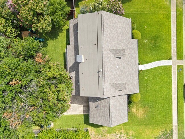Building Photo - 13455 Mill Grove Ln