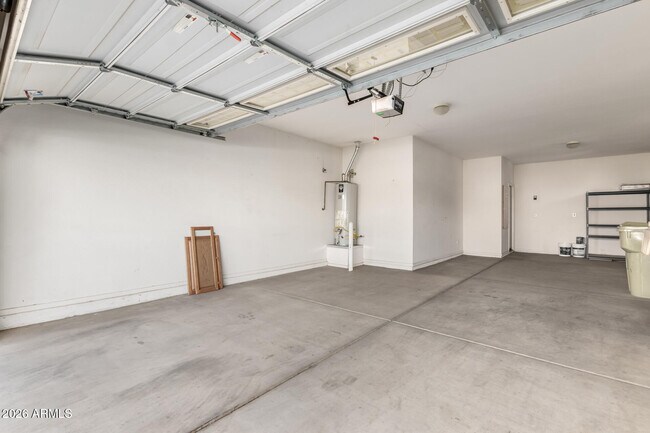 Building Photo - 7402 N 88th Ln