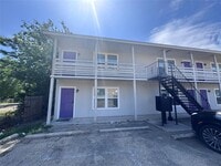 Building Photo - 1402 N 2nd St