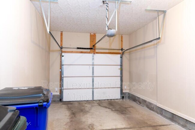 Building Photo - 3838 Nadia Ln