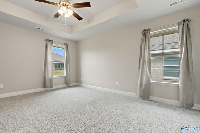 Building Photo - 122 Ardsley Dr