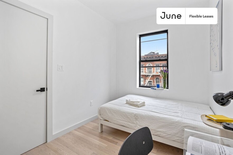 Building Photo - Welcoming ROOM at The Maison on Edgecombe