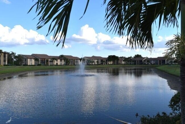 Building Photo - 801 Sky Pine Way