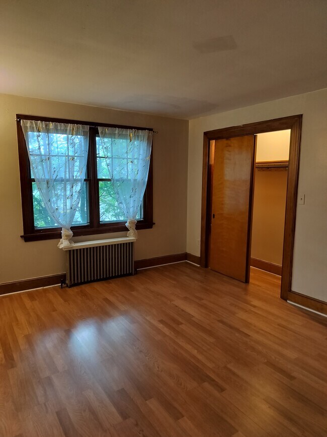 Building Photo - 126 Fanning St