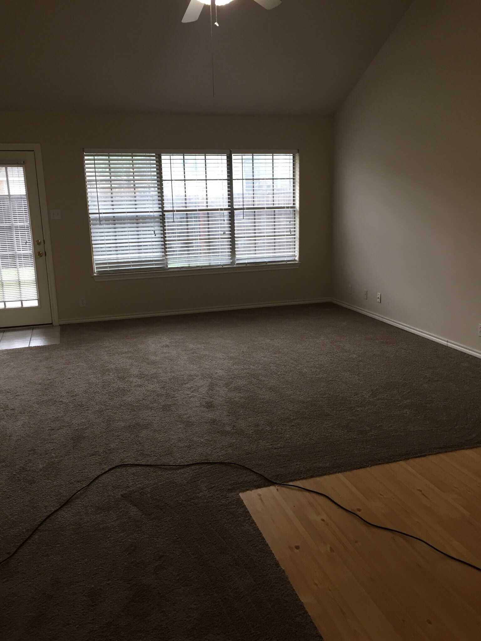 Building Photo - 307 Sunset Blvd