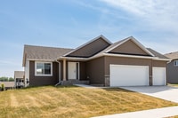 Building Photo - 2240 Petersen Dr NW