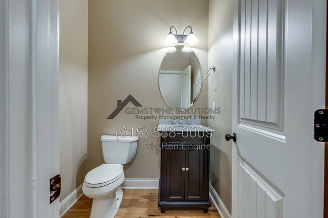 Building Photo - 2040 Bungalow Dr