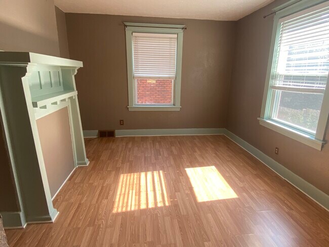 Building Photo - 508 Dick St