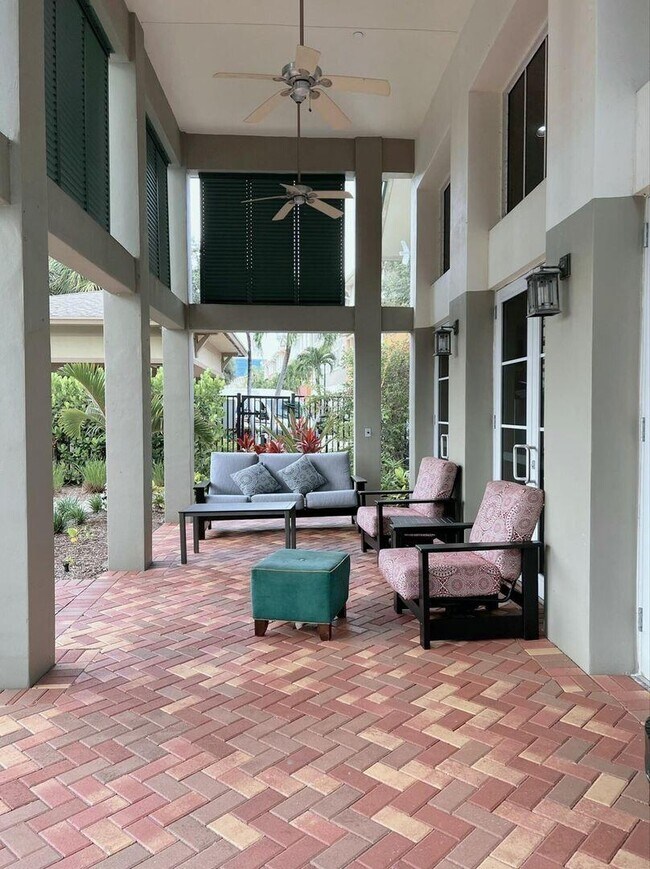 Building Photo - 750 Millbrae Ct