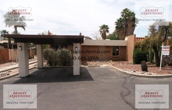 Building Photo - Star Pass area town home with community pool